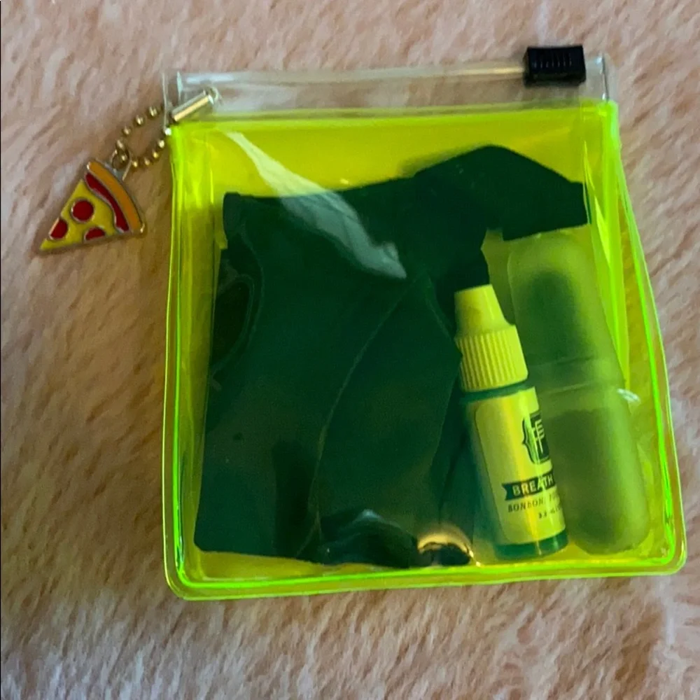 Pinch Provisions Pouch bundle - Picture 3 of 7